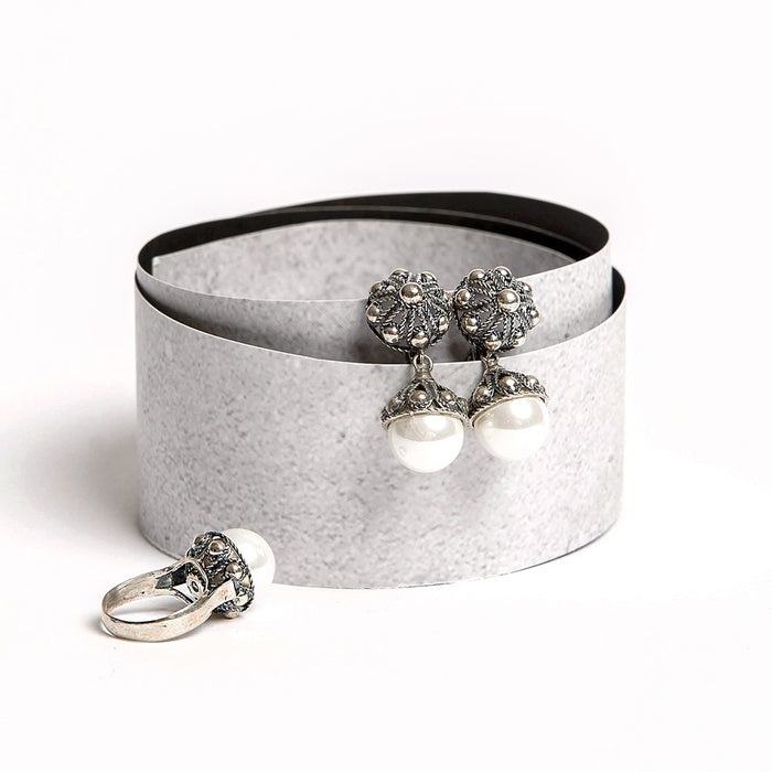The Pearl Blossom