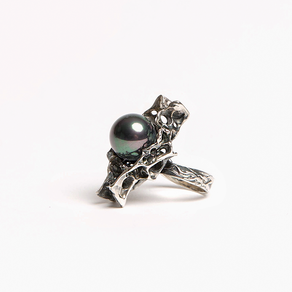 Sterling Silver Ring The Black Pearl