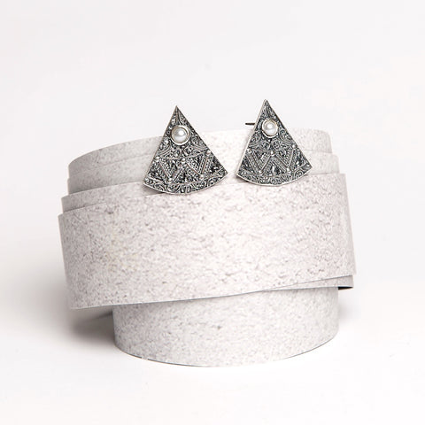 Earrings The Triangle with stone