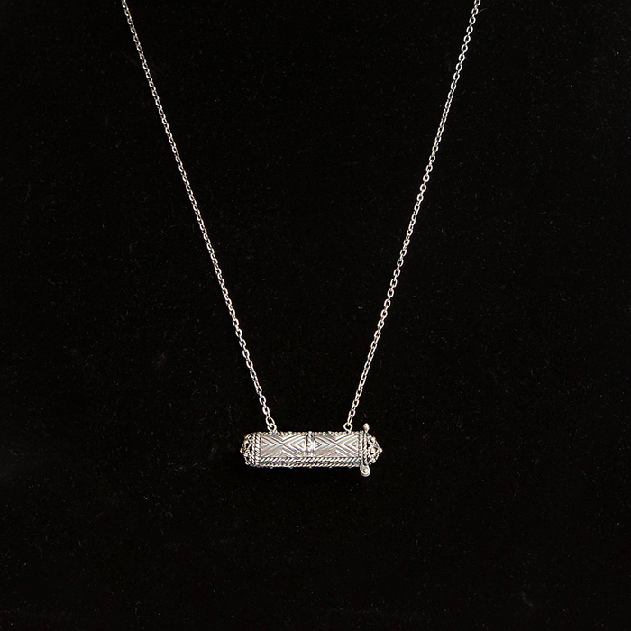 Necklace The Cache