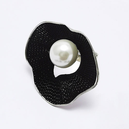 Sterling Silver Ring The Pearl